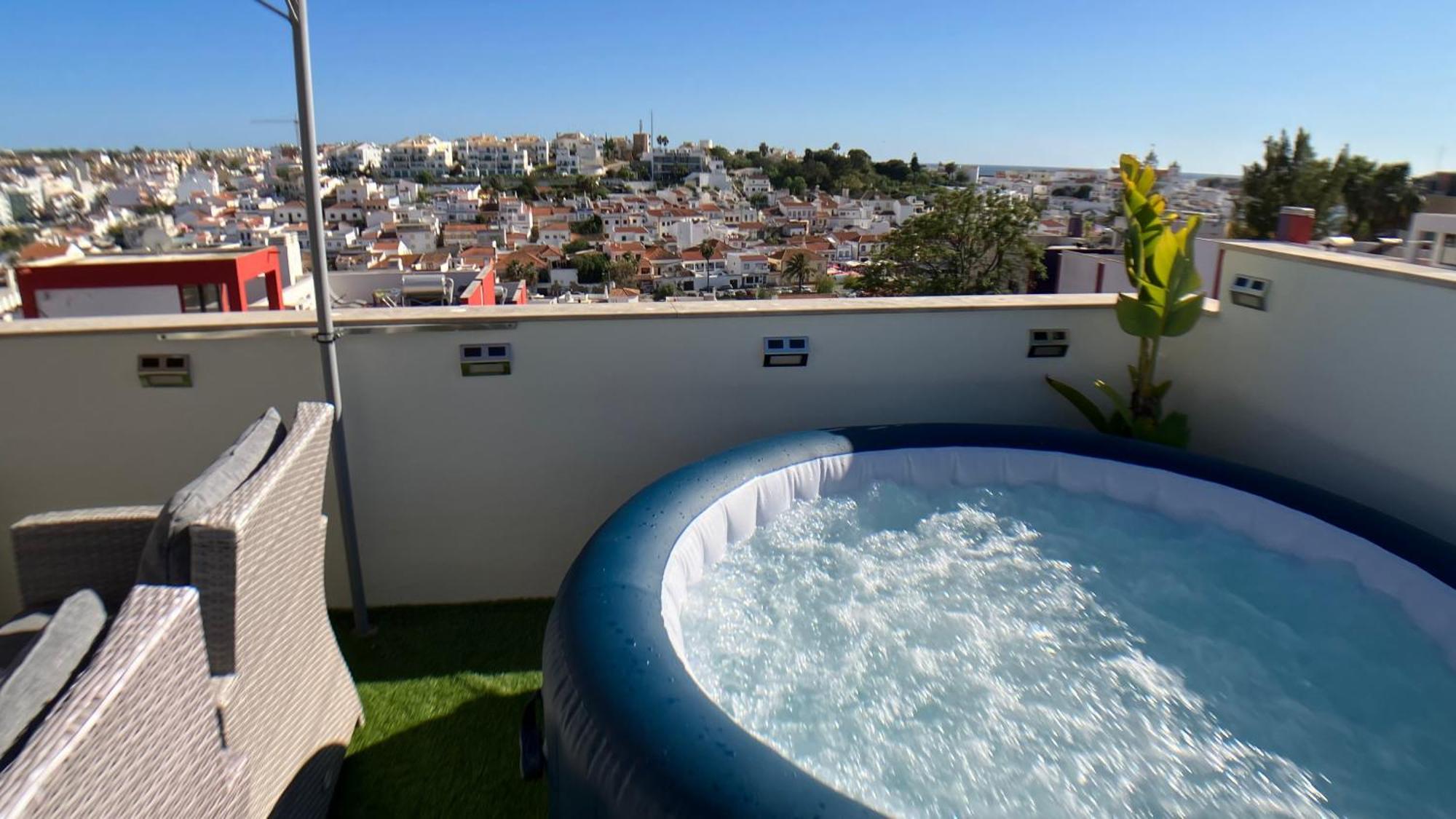 Apartment Beta - 2 Bedrooms, Private Rooftop Patio With Hot Tub, Bbq And View เฟร์รากูโด ภายนอก รูปภาพ
