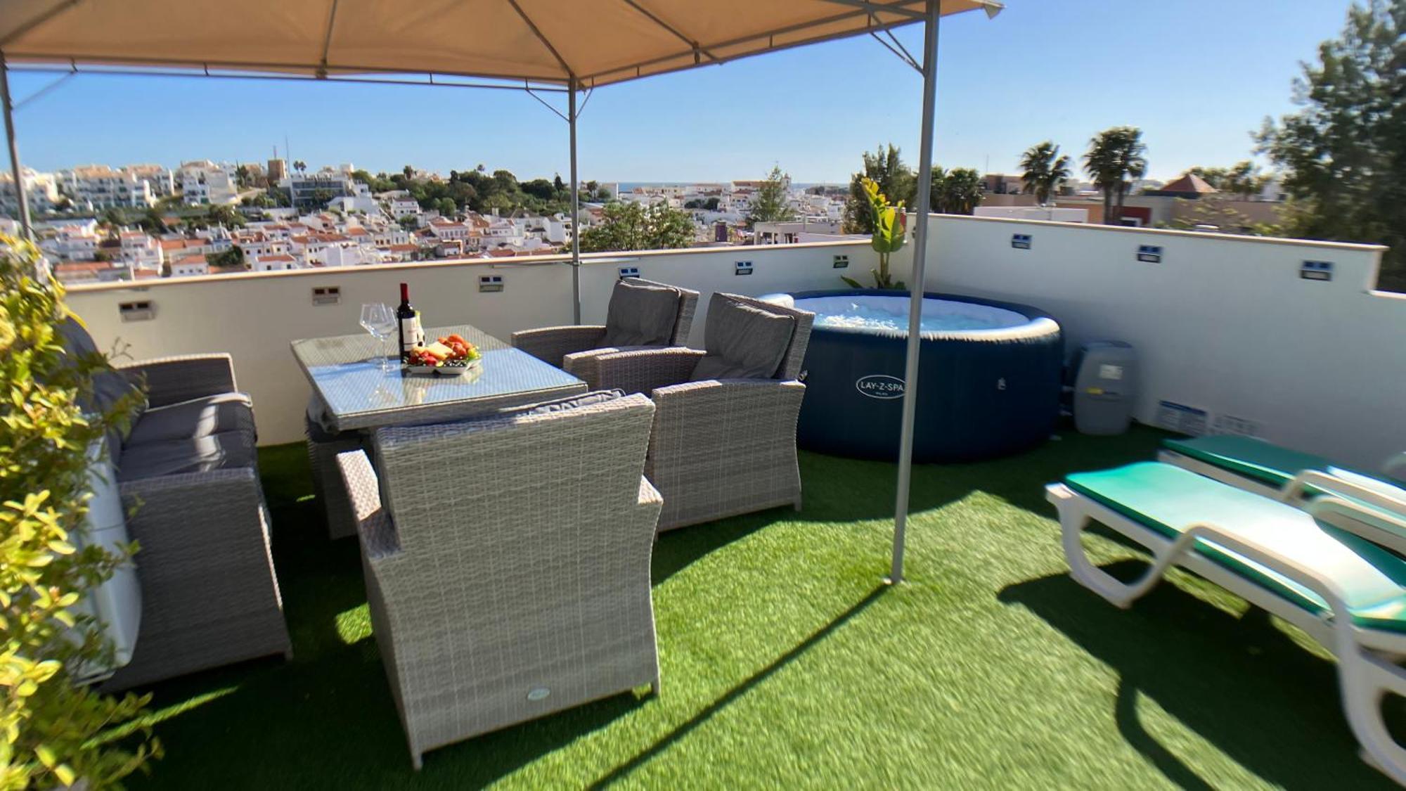 Apartment Beta - 2 Bedrooms, Private Rooftop Patio With Hot Tub, Bbq And View เฟร์รากูโด ภายนอก รูปภาพ
